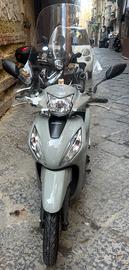 Stupendo Honda Vision 110 grigio
