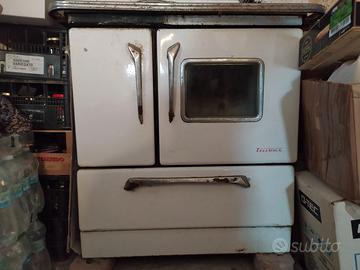 Stufa cucina a legna