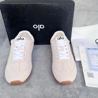 Alo Sneakers da donna Cream e Beige