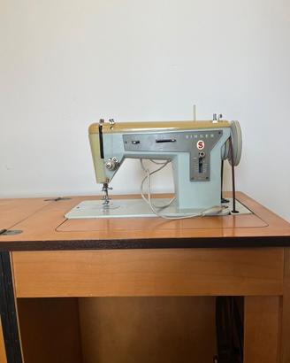 macchina da cucire Singer anni 70 