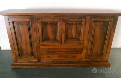 Credenza classica in noce nazionale