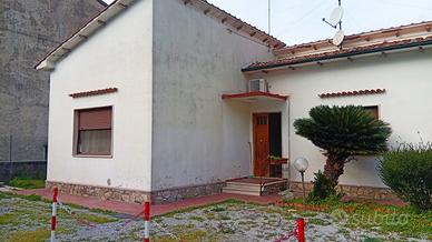 Bifamiliare con giardino centro san Giuliano Terme