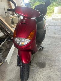 Peugeot 100cc Anno 2000