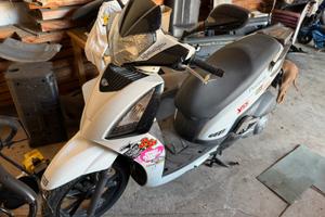 Kymco people gti 300