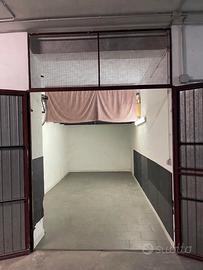 box auto 20mq + soppalco di 6mq