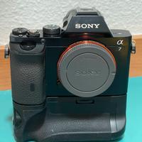 Sony A7 + battery grip