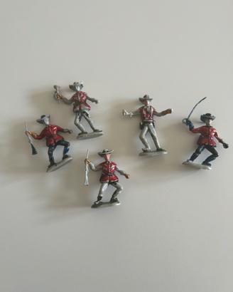Soldatini scala 1/32 giubbe rosse