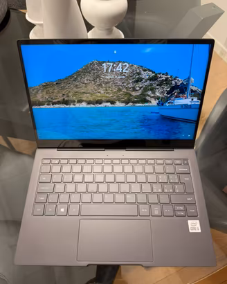 Samsung Galaxy Book S i5 - 8GB  Ram SSD 512