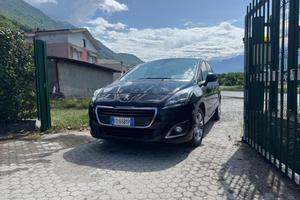 PEUGEOT 5008 BlueHDi 120 CV AUTOMATICA