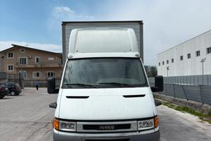 Iveco daily 60C15 con sponda caricatrice