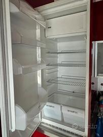 Frigo da incasso Elettrlux FI 243 A+