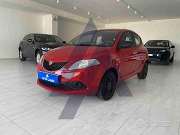 Lancia Ypsilon 1.0 FireFly 5 porte S&S Hybrid Ecoc