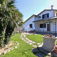 PORZIONE DI BIFAMILIARE A STRONCONE