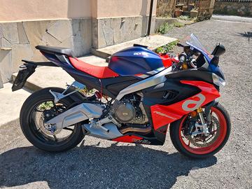 Aprilia Rs 660 Lava Red 