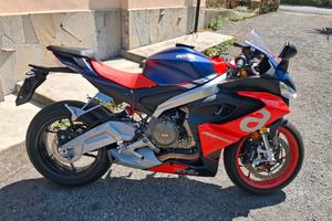 Aprilia Rs 660 Lava Red 