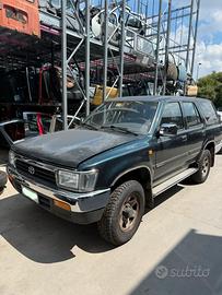 TOYOTA 4RUNNER 1995   Solo ricambi   No motore