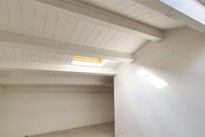 PRATO OVEST - TERRATETTO IN COLONICA