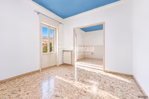 APPARTAMENTO 3 LOCALI CON BOX E CANTINA!
