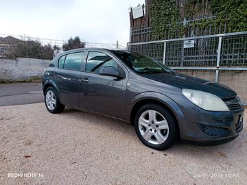 Opel Astra 1.4 16V GPL-TECH 5 porte Enjoy