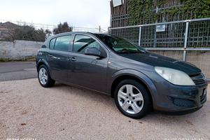 Opel Astra 1.4 16V GPL-TECH 5 porte Enjoy