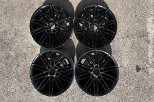 Cerchi in lega 17” neri BMW M
