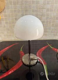 Lampada da tavolo marca Fabas Luce