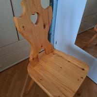 Sedia tirolese in legno massello con cuscino