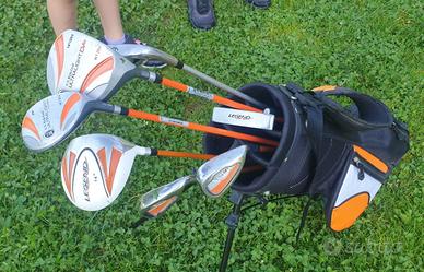 
attrezzatura completa da Golf junior