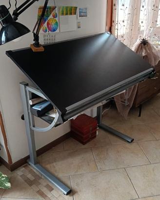 Scrivania inclinabile