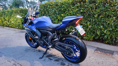 Yamaha r7 perfetta