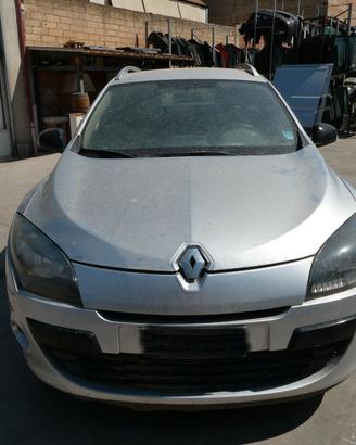 Ricambi usati RENAULT MEGANE SPORTOUR 1.5 DCI 2011