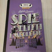 Spie, delitti e merletti
