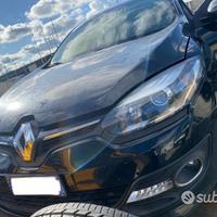 Musata anteriore Renault Megane 2015