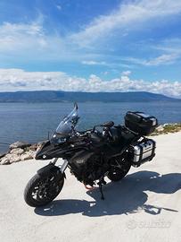 Moto Benelli TRK 502