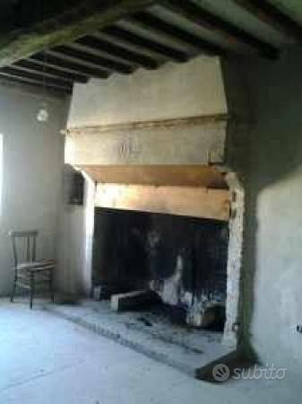 Rustico / Casale di 790 m² con più di 5 locali a A - Vista 4