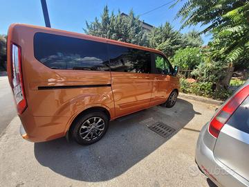Ford Tourneo Custom