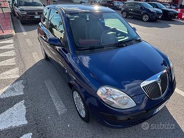 Auto - Lancia Y
