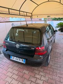 Wolkswagen Golf 4a serie 1.9