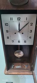 Orologio a pendolo da riparare
