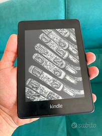 Kindle paperwhite con cover Amazon originale