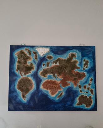 Mappa del mondo in legno