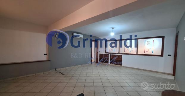 Casteldaccia grande ufficio 210 mq (UM/1)