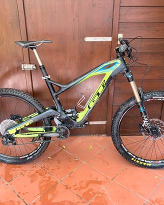 GT Force carbon PRO