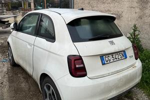 Fiat 500 500e Berlina 42 kWh La Prima