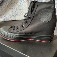 Scarpe converse con plateau interno