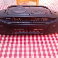 Stereo SANYO in condizioni eccellenti e funzionant