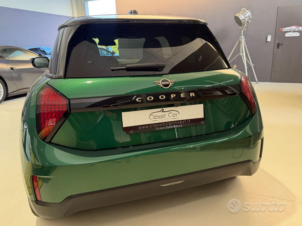 MINI COOPER E Favorite British Racing Green 40.7 kWh 184ch - Toit panoramique - Cuir - Carplay - 8 900 km