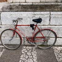 Bicicletta Bianchi rossa da città