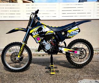 Suzuki RM 125