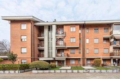 3 LOCALI A VENARIA REALE